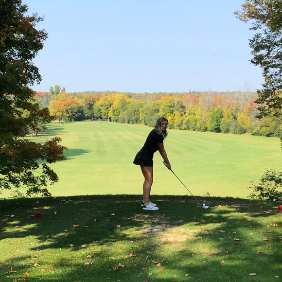 Meet your Posher, Shira - Picture 1 of 1